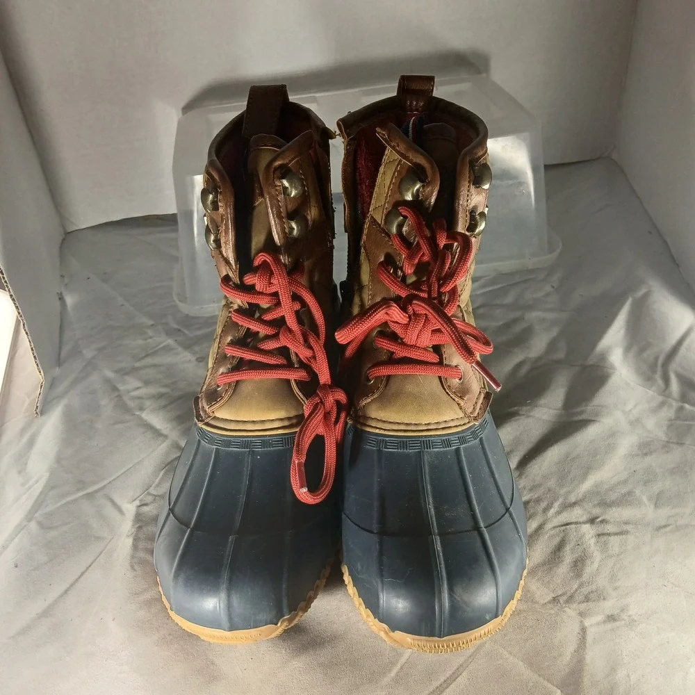 Tommy Hilfiger Duck Boot 8M Blue Tan Quilted Fleece Lined Winter Rain Ankle Boot
